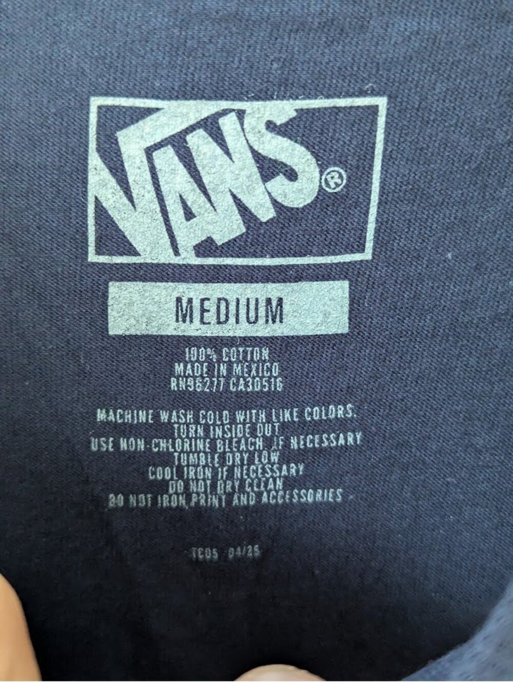 Vans NYC Graphic T-Shirt M Navy Blue Aye Pauly Deli Grocery Rat Sandwhich Skater - Picture 2 of 8